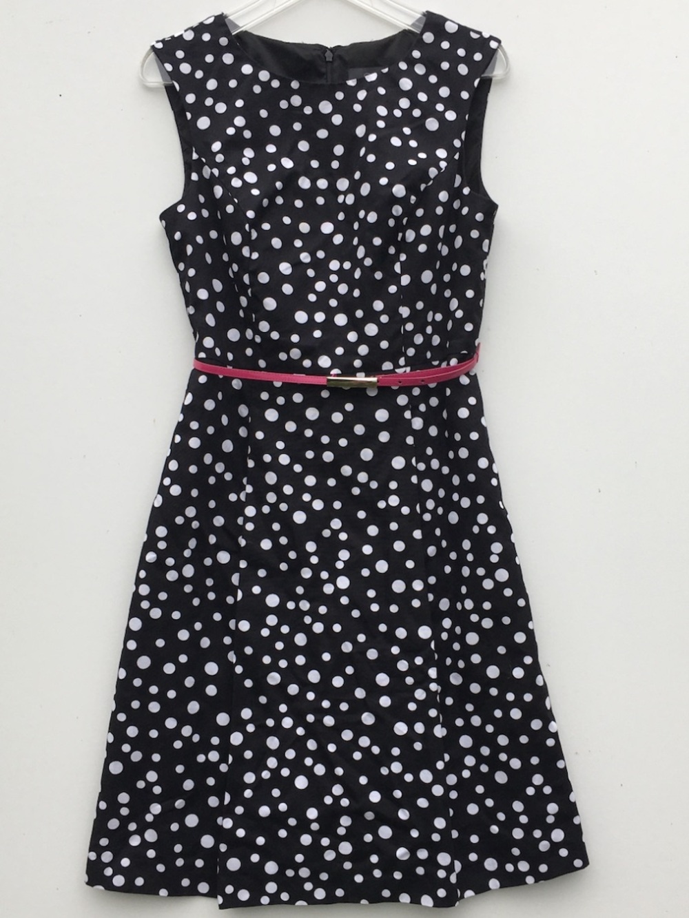 ADRIANNA PAPELL POLKA DOT DRESS with SLIM HOT PINK BELT